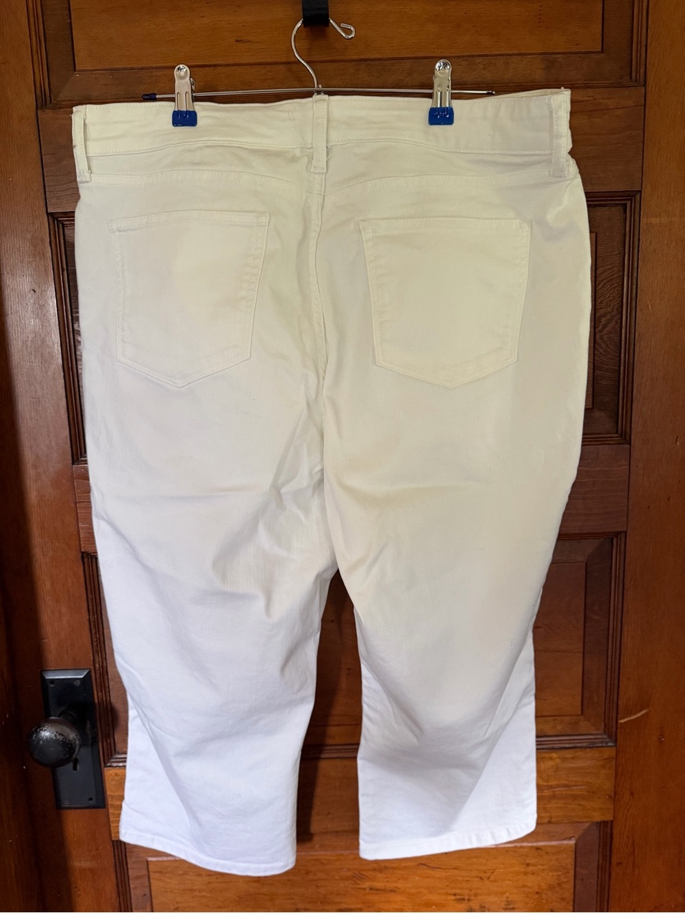 Cropped White Denim Capri Pants - Picture 2 of 3
